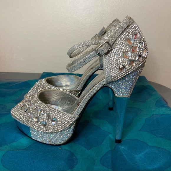 Silver Prom Heels - Picture 4 of 6